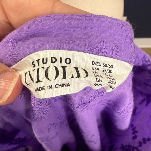 Studio Untold Purple Floral Textured Balloon Sleeve Button Down Blouse Plus Size - Picture 7 of 9